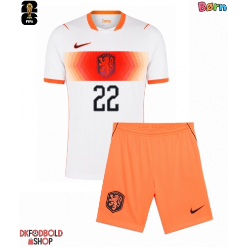 Holland Denzel Dumfries #22 Udebanesæt Børn VM 2026 Kort ærmer (+ korte bukser)